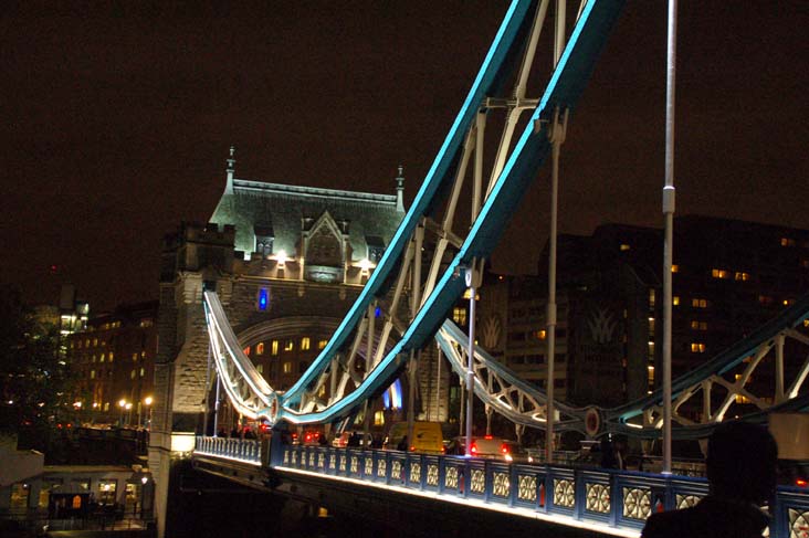Londres_Tower Bridge by night.